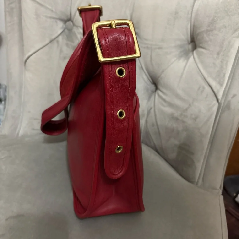 RARE RED Coach Legacy Zip Shoulder Bag 9966 - Picture 4 of 11